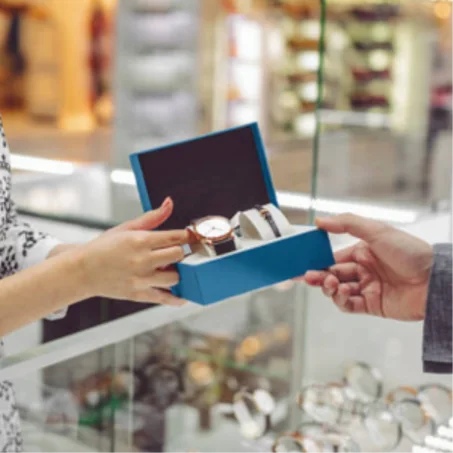 المجوهرات والساعات